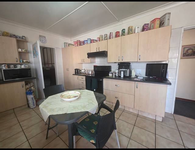 3 BEDROOM HOUSE FOR SALE IN VANDERBIJLPARK SW 1